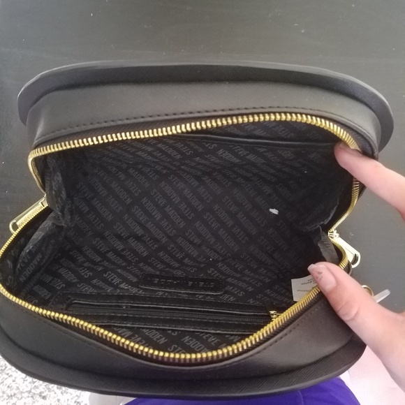 Steve Madden Black Cross Body - Picture 4 of 4